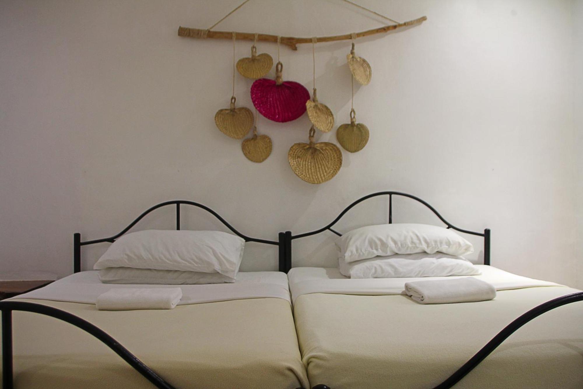 Lazy Dog Bed & Breakfast Balabag  Εξωτερικό φωτογραφία