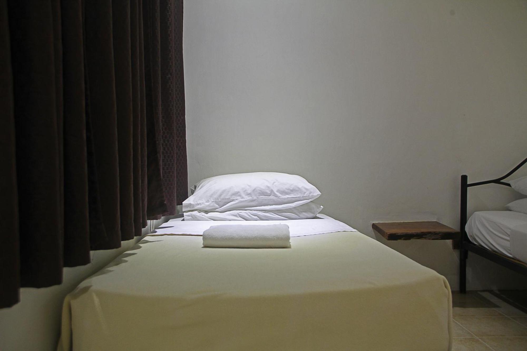 Lazy Dog Bed & Breakfast Balabag  Εξωτερικό φωτογραφία