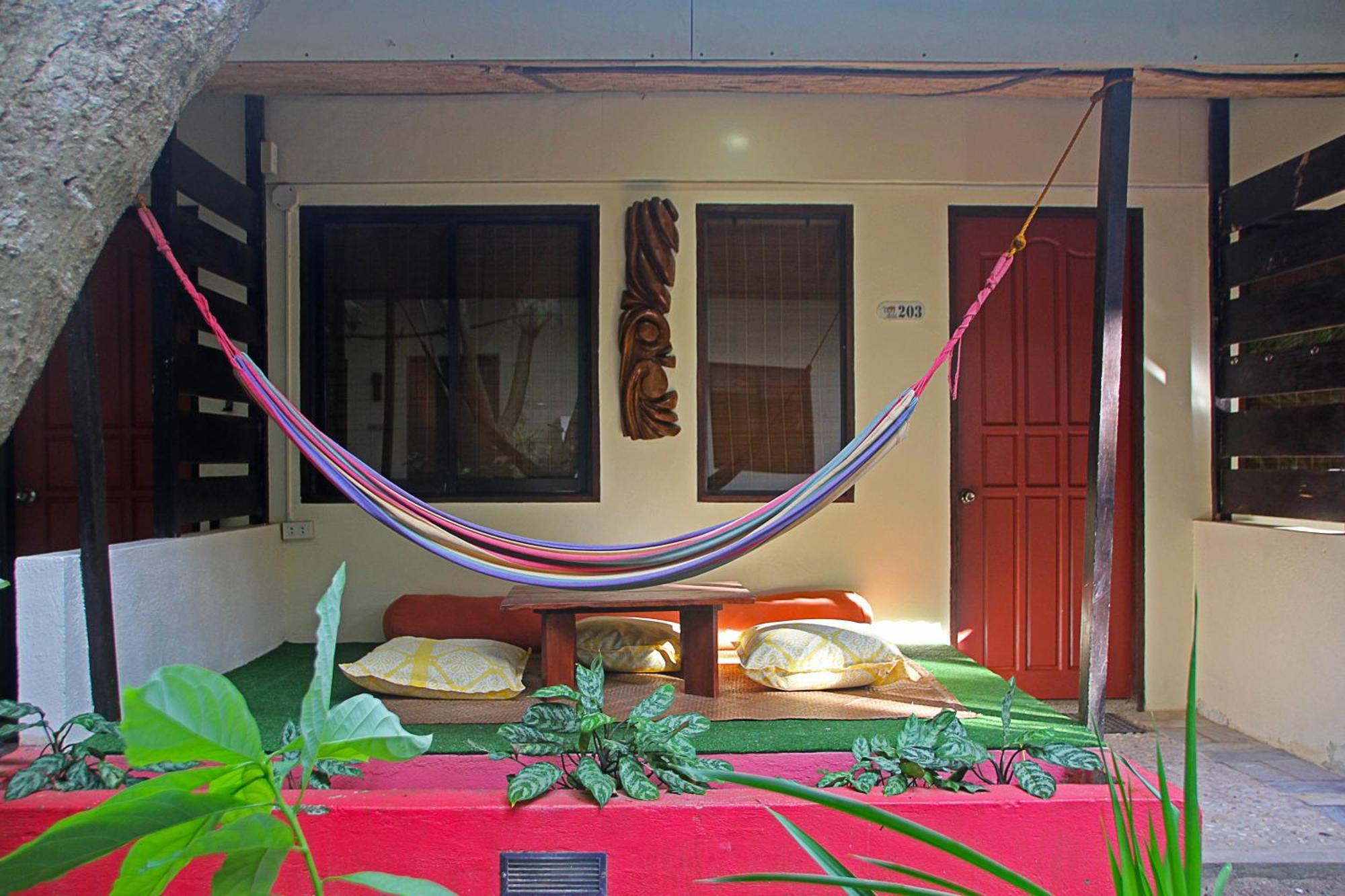 Lazy Dog Bed & Breakfast Balabag  Εξωτερικό φωτογραφία