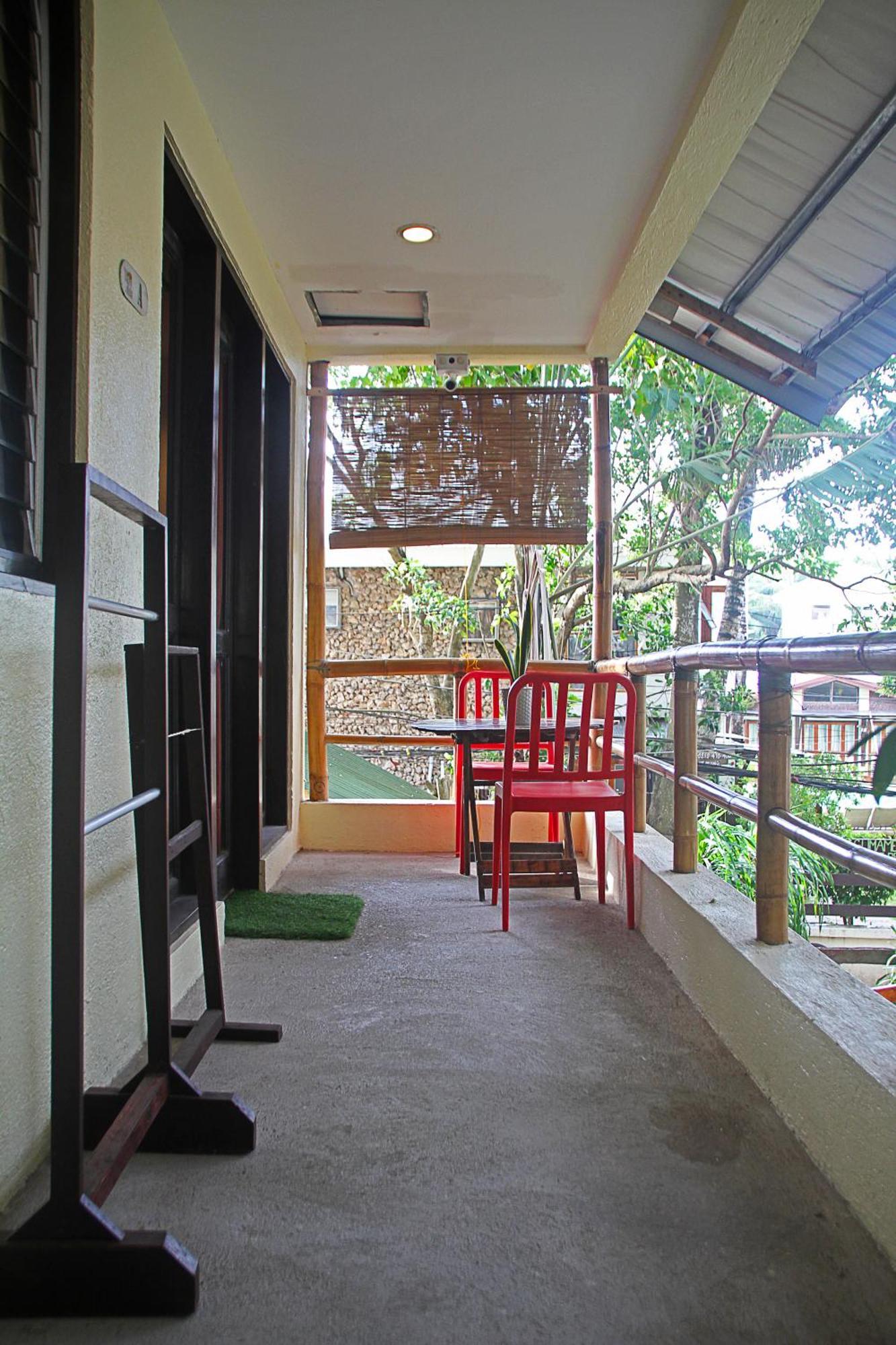 Lazy Dog Bed & Breakfast Balabag  Εξωτερικό φωτογραφία