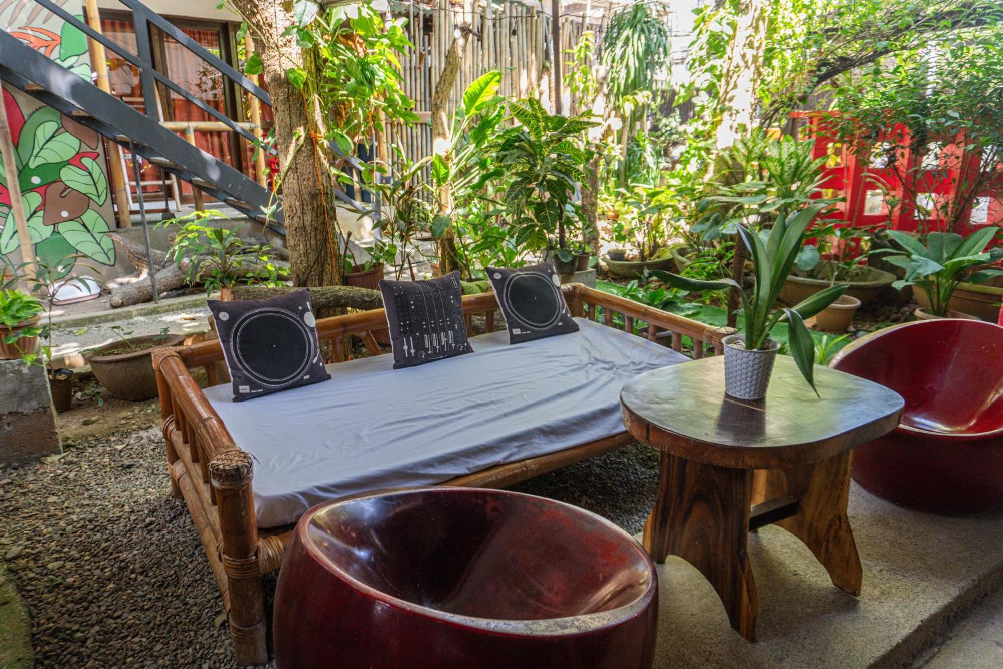 Lazy Dog Bed & Breakfast Balabag  Εξωτερικό φωτογραφία